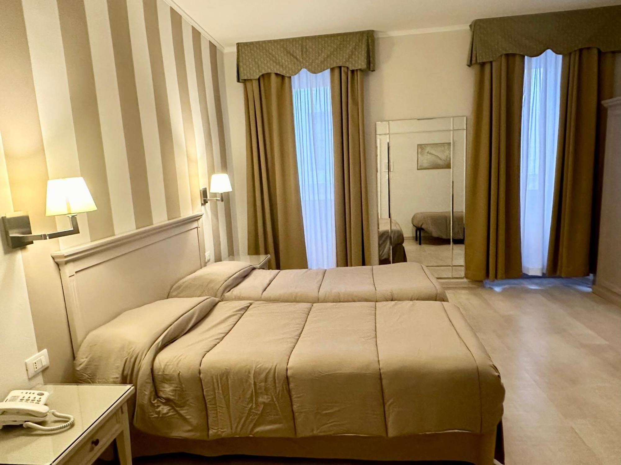 Hotel Bristol Triest Zewnętrze zdjęcie